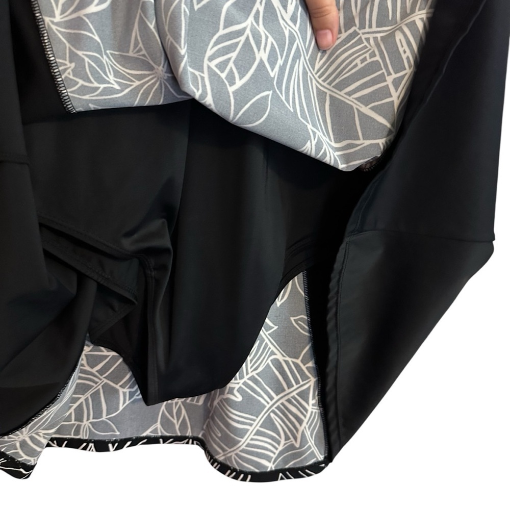 Tropical Escape Black and White Swim Dress Size 24W - Picture 4 of 6